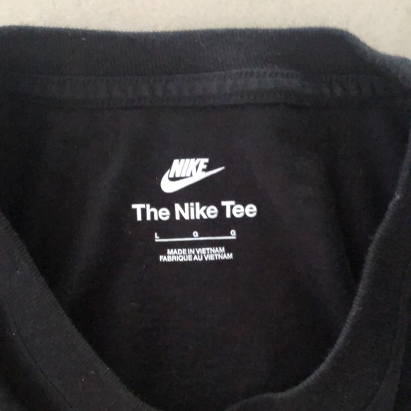 Black Nike tee, size L, worn a few times - Picture 3 of 3